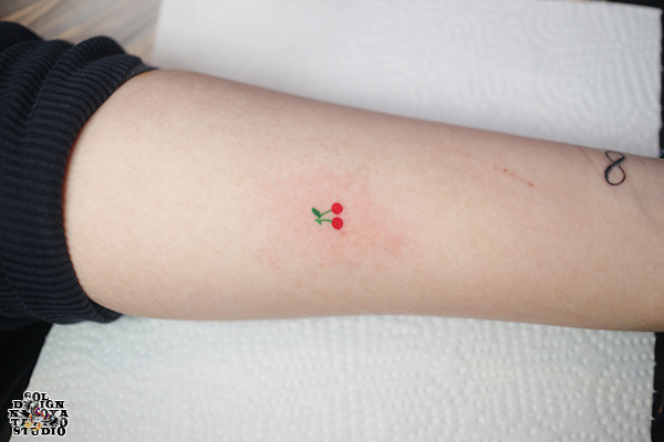 名古屋　タトゥー　女性